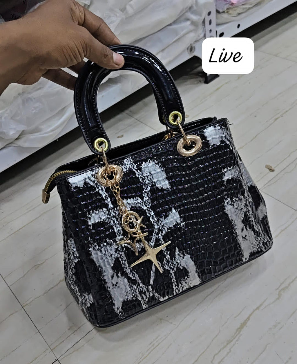hand bag