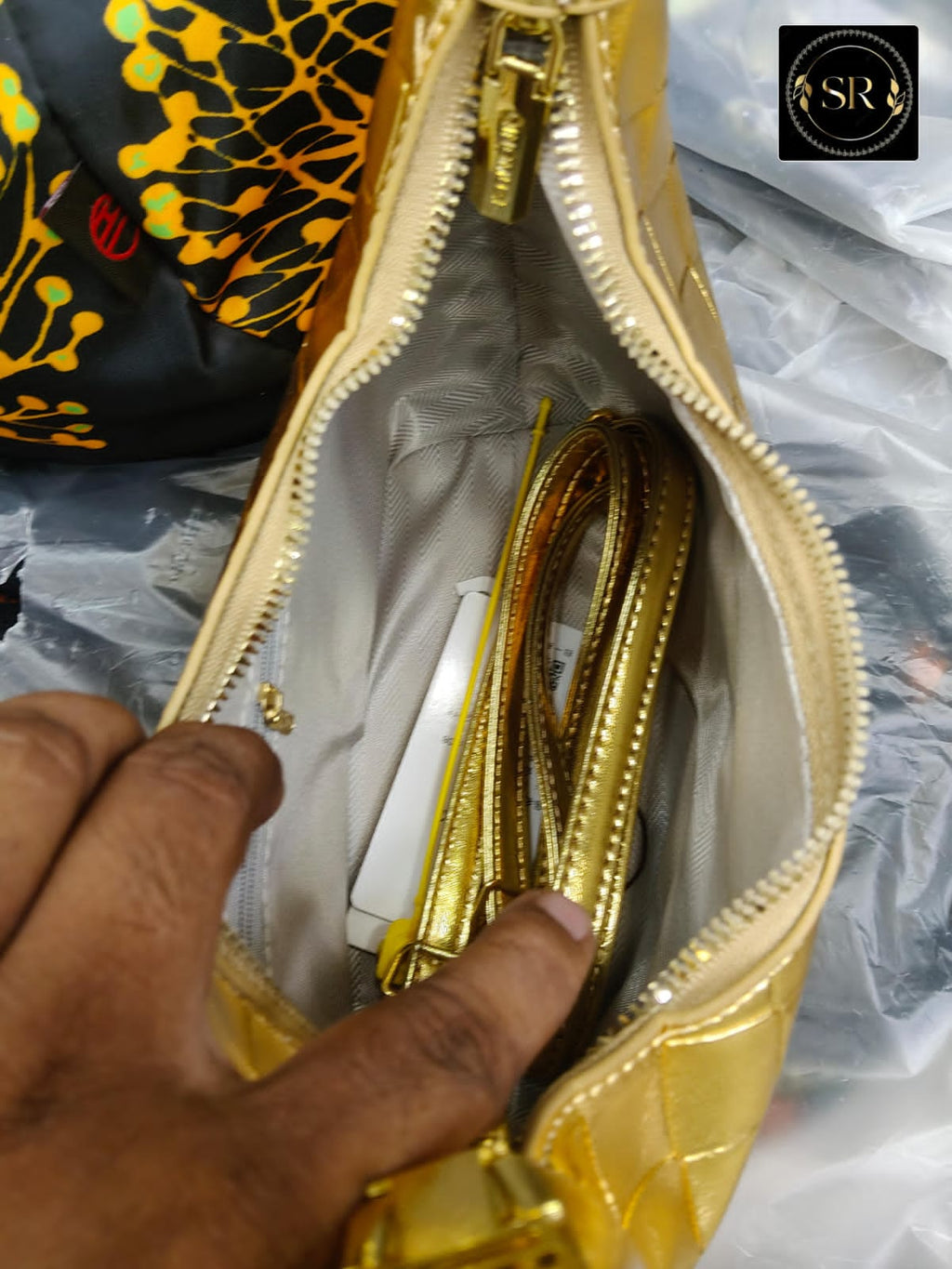 IMPORTED SHOULDER SLING BAG