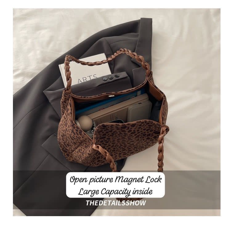 lmported  & Classy  Printed Tote Bag With  kaychain