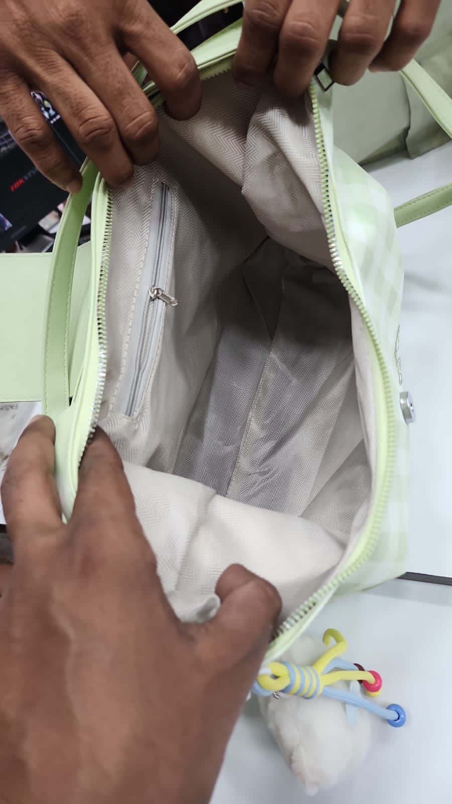 IMPORTED   TWO IN ONE  THAILA + BACKPACK