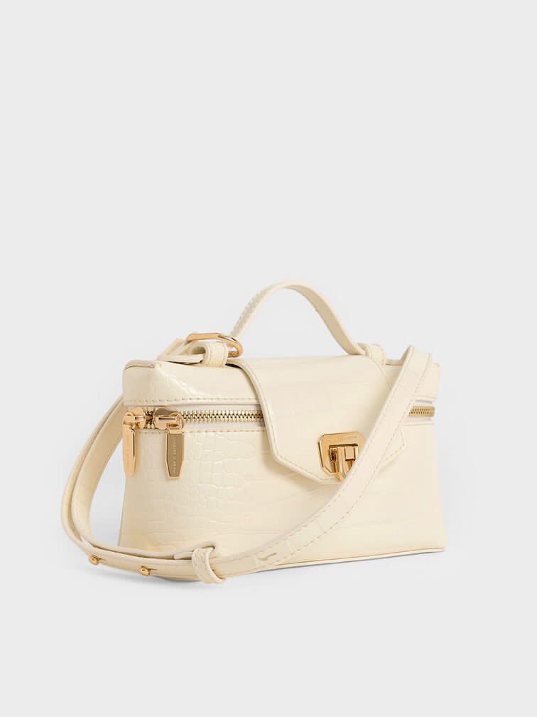 CHARLES & KEITH