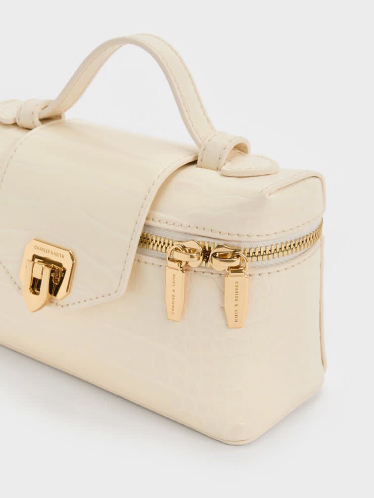 CHARLES & KEITH