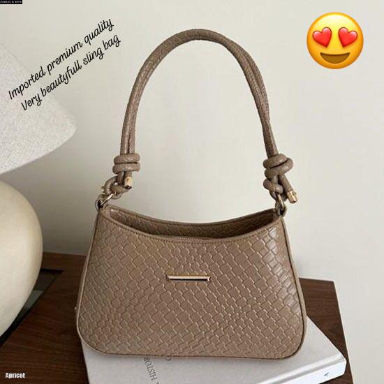 CHARLES & KEITH
