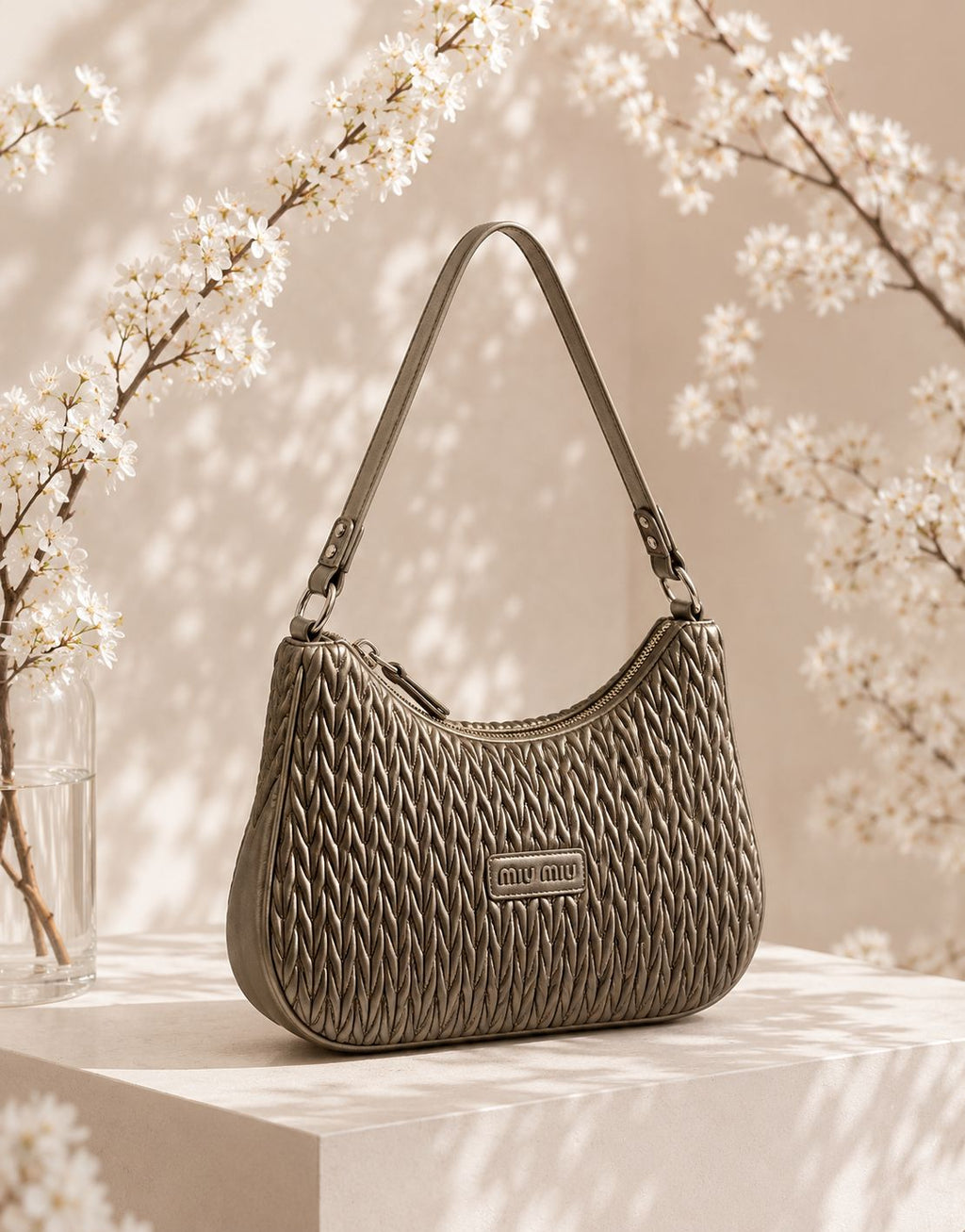 Handy & sling bag