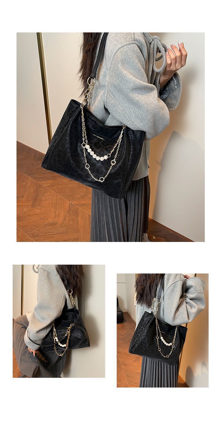 Imported premium Quality Very Beautiful & Classy Tote Bag & Pearl Kaychain