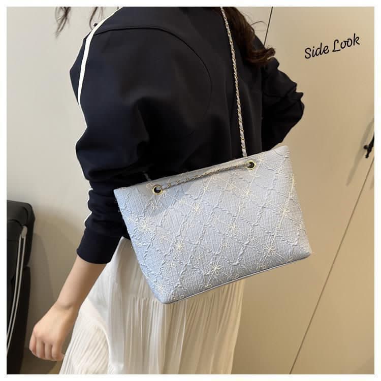 Imported Very Beautiful & Classy Chain Handle Sling Bag