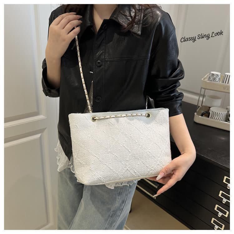 Imported Very Beautiful & Classy Chain Handle Sling Bag