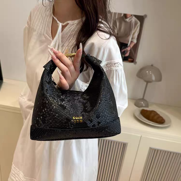 Imported Very Beautiful Designer & Stylish 3D  Sling Bag