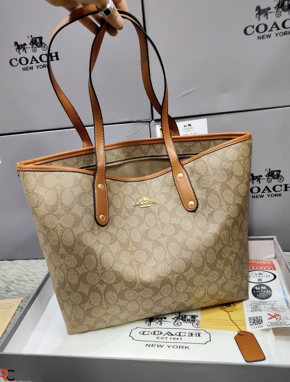 COACH