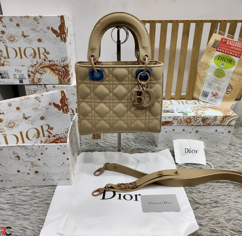 DIOR
