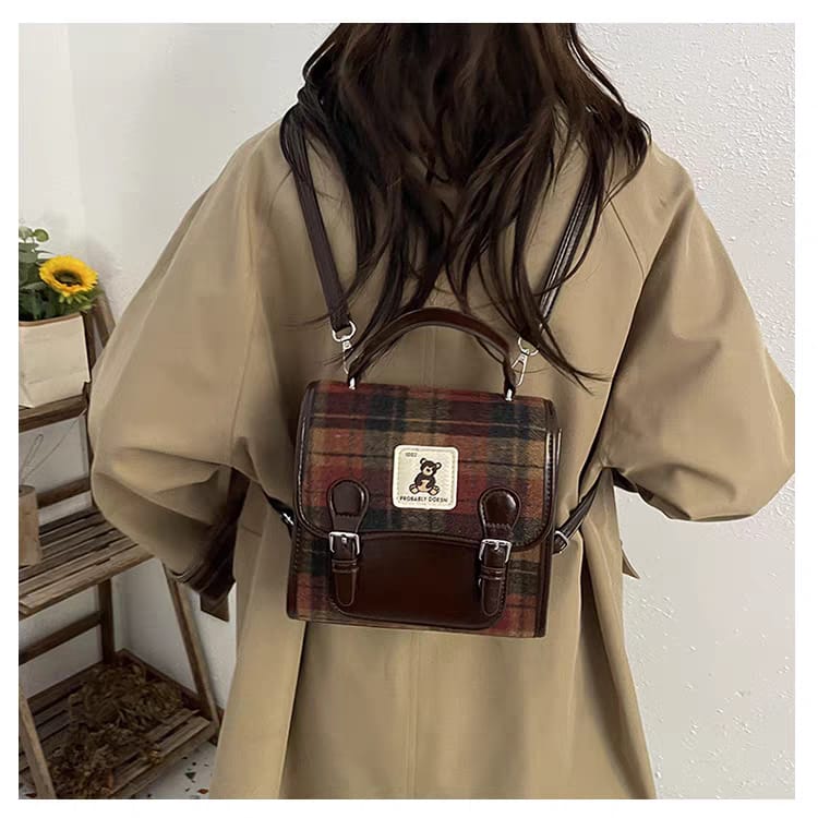 CROSS BODY WITH BACKPACK