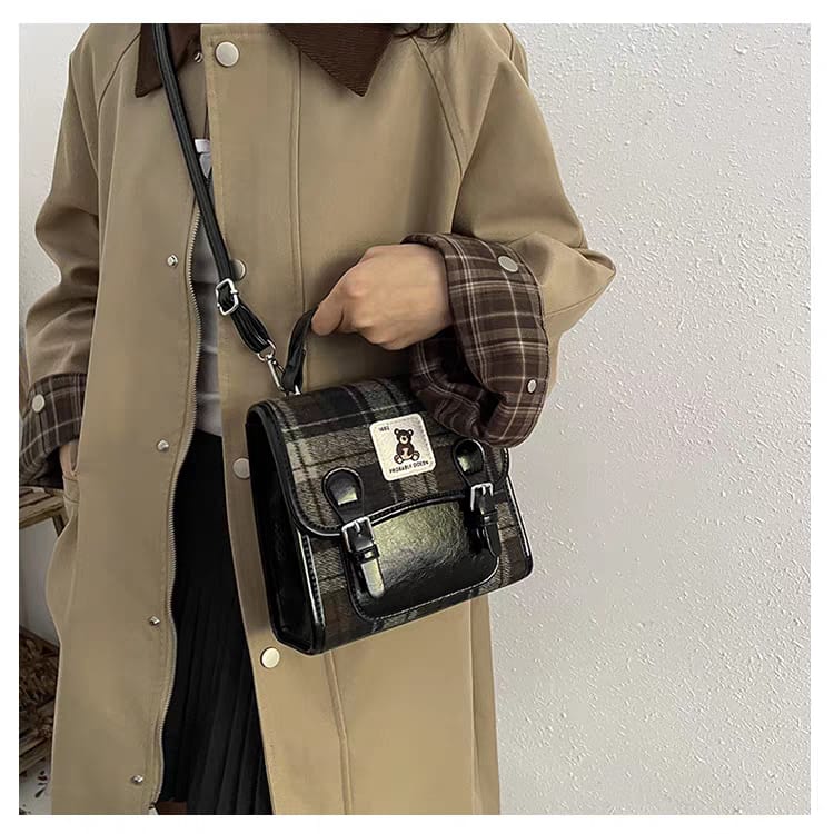 CROSS BODY WITH BACKPACK