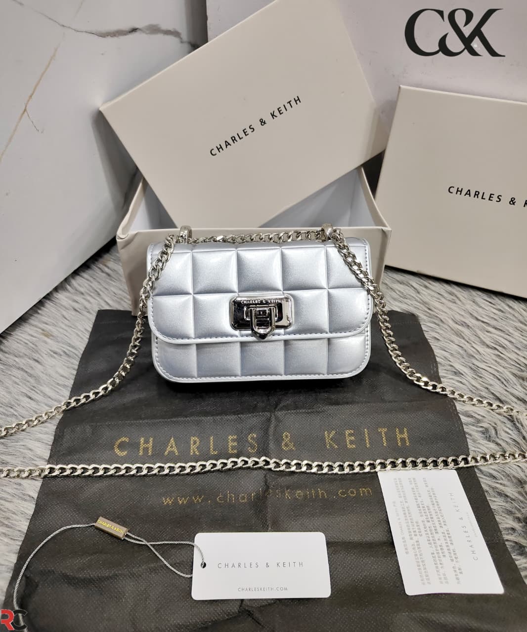 CHARLES & KEITH